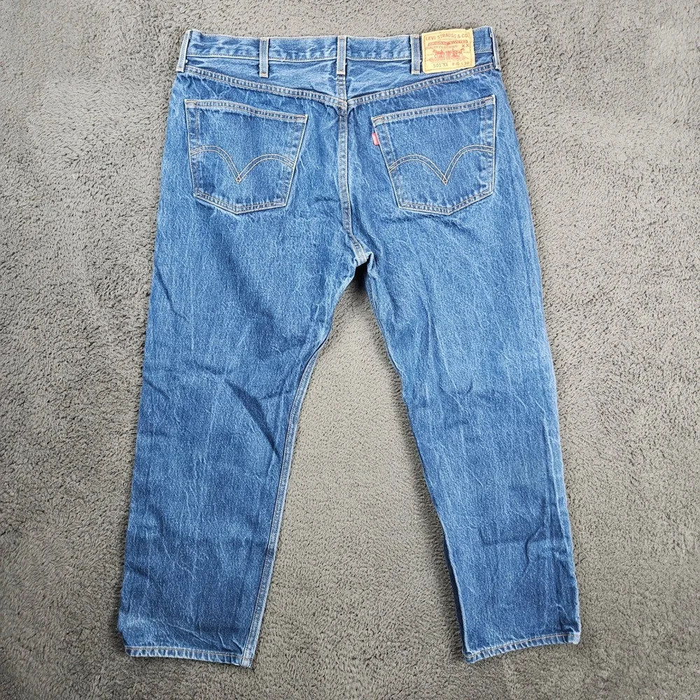 Levis 501 Mens Blue Jeans 40x30 Original Fit Button Fly Medium Wash‎ 00501-0000
